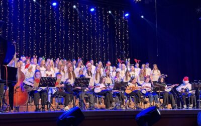 BOŽIĆNA PRIREDBA UČENIKA OŠ „LJUDEVIT GAJ“ KRAPINA