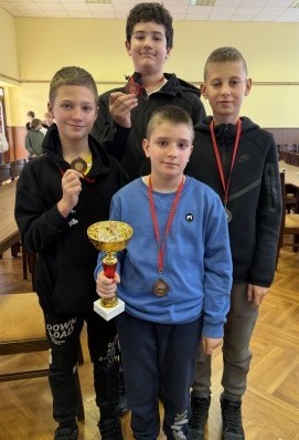 Sjajan uspjeh naših šahista – 3. mjesto na županijskom natjecanju!
